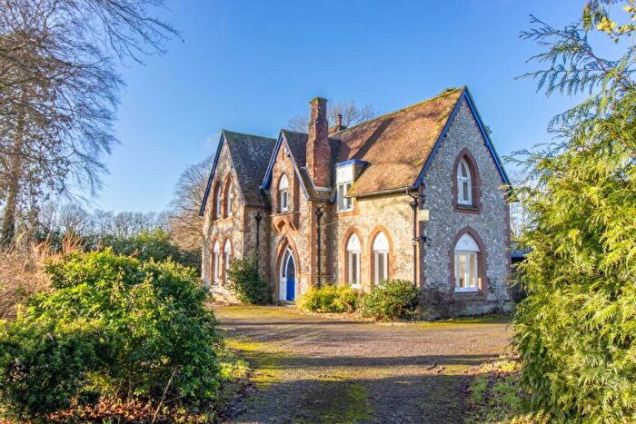 4 Bedroom Detached House To Rent In West Tisted, Alresford, SO24