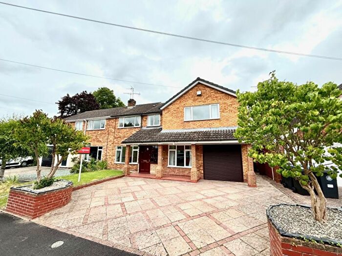 5 Bedroom House To Rent In Guild Road, Aston Cantlow, B95