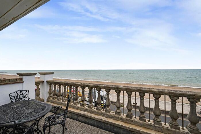 3 Bedroom House For Sale In Esplanade Mews, Seaford, BN25