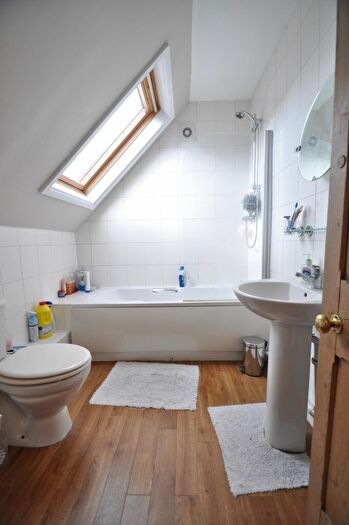 2 Bedroom Apartment To Rent In Huntingdon Drive, Nottingham, NG7