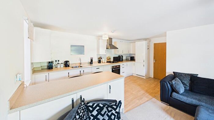 2 Bedroom Apartment For Sale In Rosso Close, Doncaster, South Yorkshire, DN4