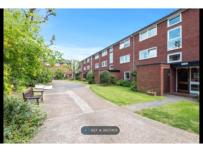 1 Bedroom Flat To Rent In Regent Square, London, E3