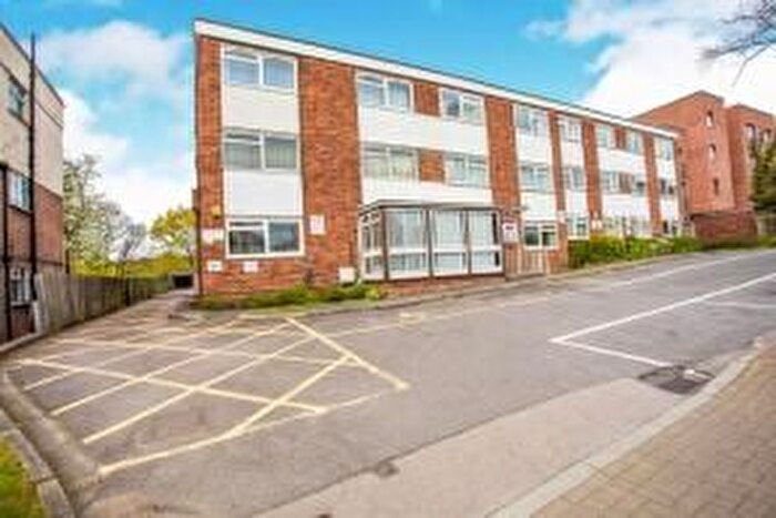 2 Bedroom Flat To Rent In Greenford Road, HA1