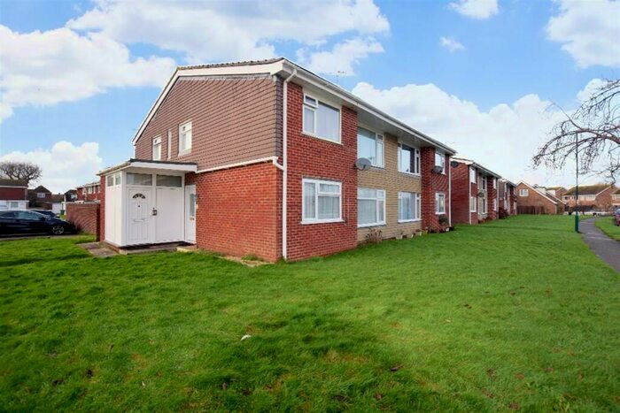 2 Bedroom Flat To Rent In Bucknor Close, Bognor Regis, PO21