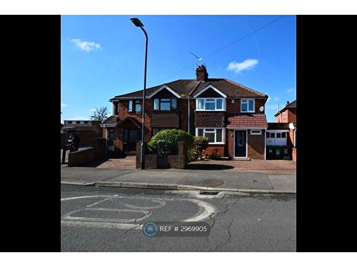 3 Bedroom Semi-Detached House To Rent In Northampton Avenue, Slough, SL1