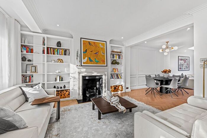 4 Bedroom Property To Rent In Chesterfield Road, Grove Park, W4