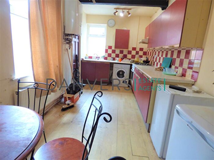 4 Bedroom Terraced House To Rent In Luther Street, Leicester, LE3
