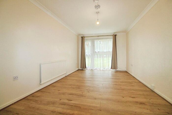 1 Bedroom Flat To Rent In Beatty Road, Stanmore, HA7