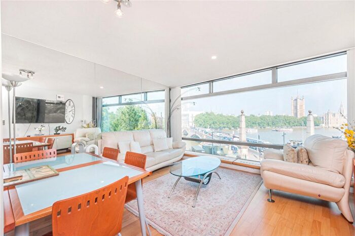 2 Bedroom Flat To Rent In Parliament View, Albert Embankment, Vauxhall, London, SE1