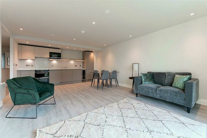1 Bedroom Apartment To Rent In St Martins Place, Broad Street, Birmingham, West Midlands, B15