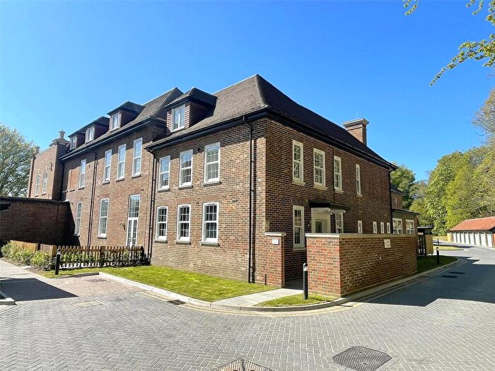 2 Bedroom Maisonette For Sale In Brunswick Road, Deepcut, Camberley, Surrey, GU16