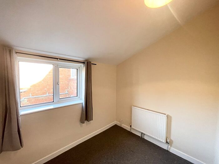4 Bedroom Terraced House To Rent In Pytchley Street, Northampton, Northamptonshire, NN1