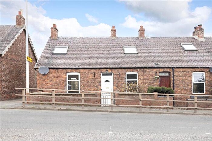 2 Bedroom End Terrace House For Sale In Cloverfoot Cottages, Edinburgh, EH16