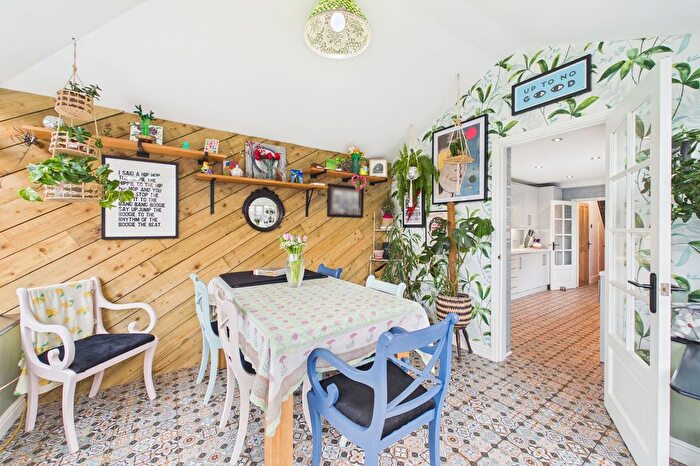 3 Bedroom Semi-detached House For Sale In Old Croxton Road, Thetford, IP24