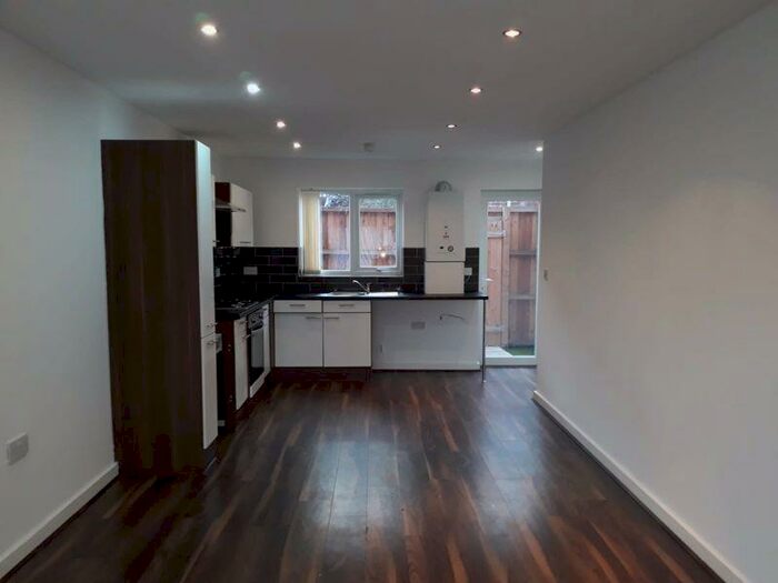 3 Bedroom Terraced House To Rent In Lowndes Road, Liverpool, L6