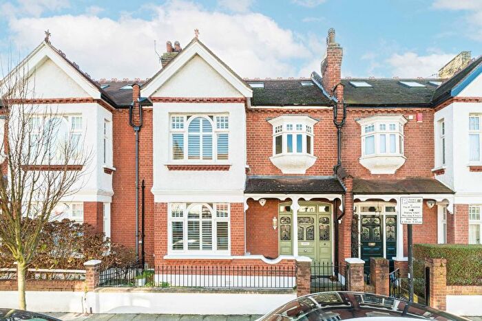 5 Bedroom Terraced House To Rent In Wakehurst Road, London, SW11