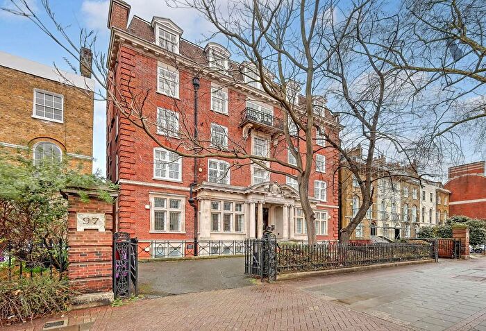 2 Bedroom Flat For Sale In Bow Road, London, E3