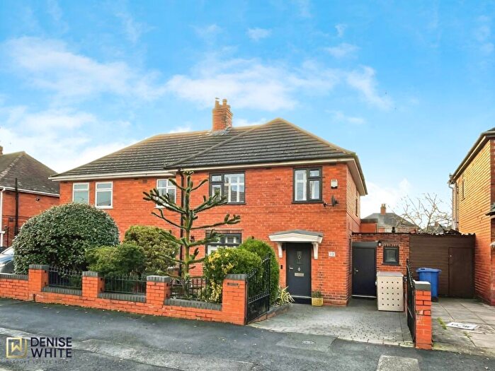 3 Bedroom Semi-Detached House For Sale In Marina Drive, Newcastle, ST5