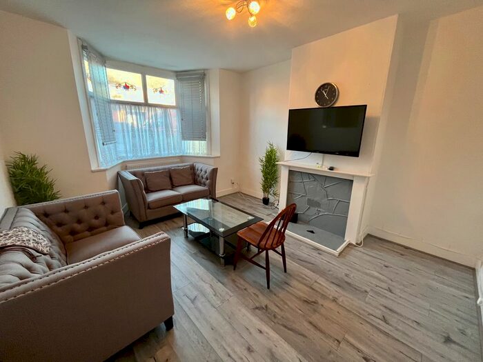 3 Bedroom Property To Rent In Wellington Road, Handsworth, Birmingham, B20