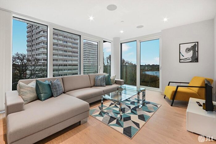 3 Bedroom Apartment To Rent In Skylark Point, London, N4