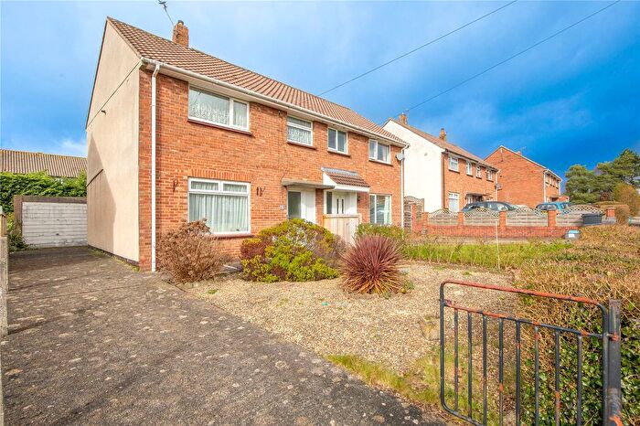 3 Bedroom Semi Detached House For Sale In Romney Avenue, Bristol, BS7