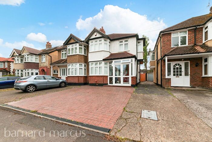 3 Bedroom Semi-Detached House To Rent In Collyer Avenue, Croydon, CR0