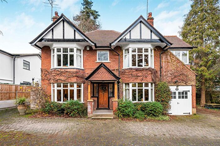 4 Bedroom Detached House For Sale In Aldenham Avenue, Radlett, WD7
