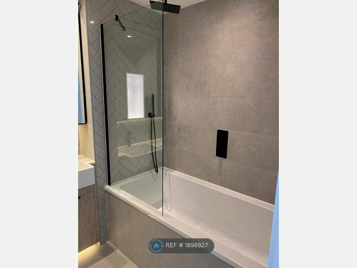 Studio To Rent In Sibley House, Southall, UB1