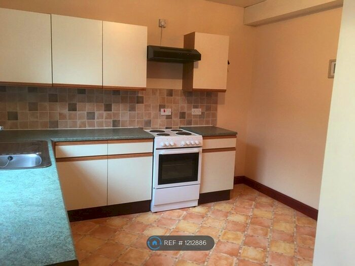 1 Bedroom Flat To Rent In Somerset Road, Bolton BL1