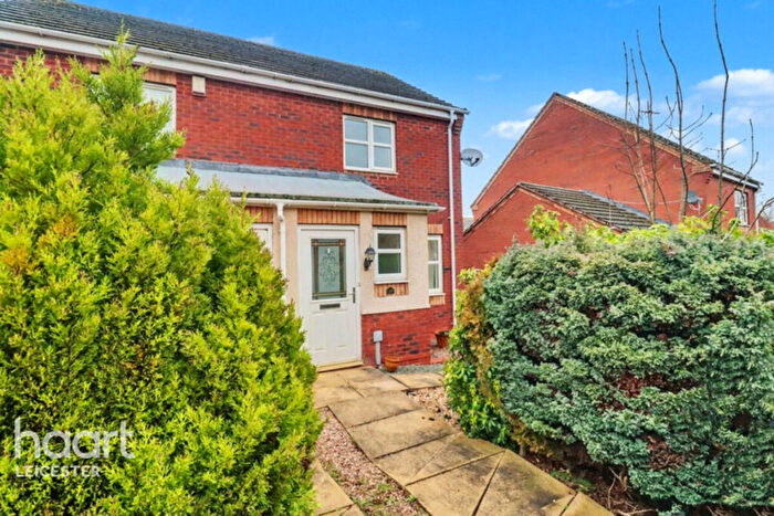 2 Bedroom Semi Detached House For Sale In Attlebridge Close, Leicester, LE5