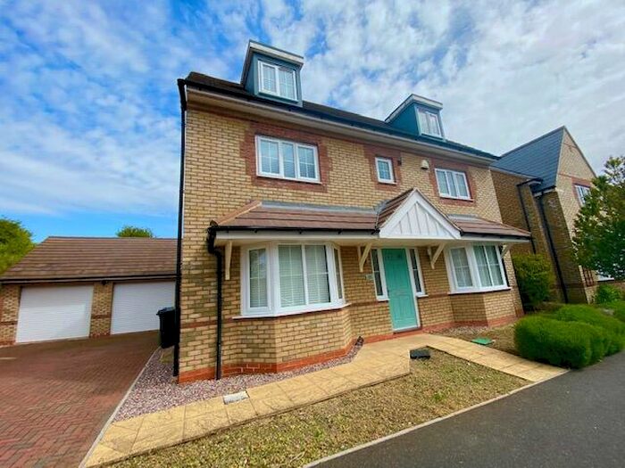 5 Bedroom House To Rent In Maritime Way, Brooklands, Milton Keynes, MK10