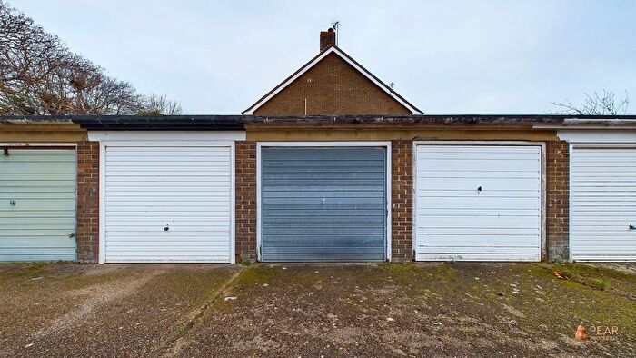 Property To Rent In Montague Close, Shoreham-By-Sea, BN43