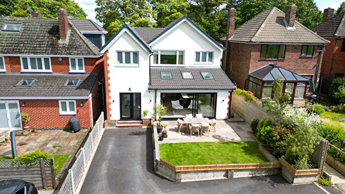 3 Bedroom Detached House For Sale In Longedge Lane, Wingerworth, Chesterfield, S42