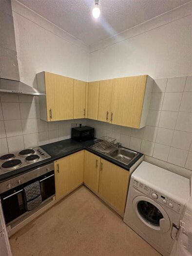 1 Bedroom Flat For Sale In Old Christchurch Road, Bournemouth, BH1
