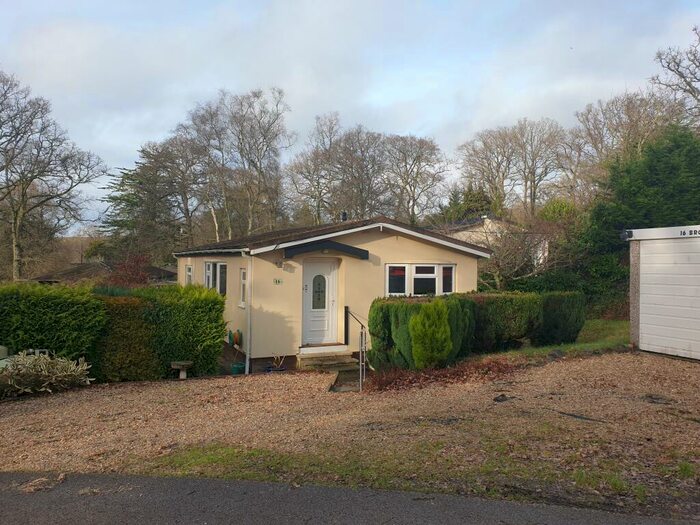 2 Bedroom Park Home For Sale In Brookside, Pathfinder Village, Exeter, EX6