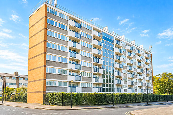 2 Bedroom Flat For Sale In Trinity Gardens, Canning Town, London, E16