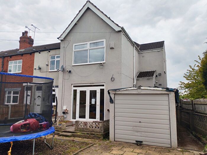 3 Bedroom End Of Terrace House For Sale In Grove Avenue, Hemsworth, Pontefract, WF9