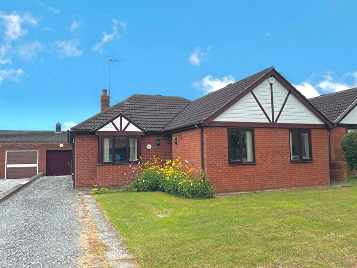 2 Bedroom Detached Bungalow For Sale In Old Forge Way, Skirlaugh, Hull, HU11