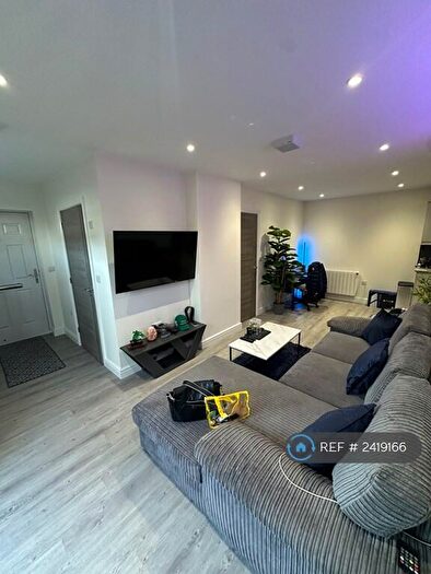 1 Bedroom Flat To Rent In Princes Way, Bletchley, Milton Keynes, MK2