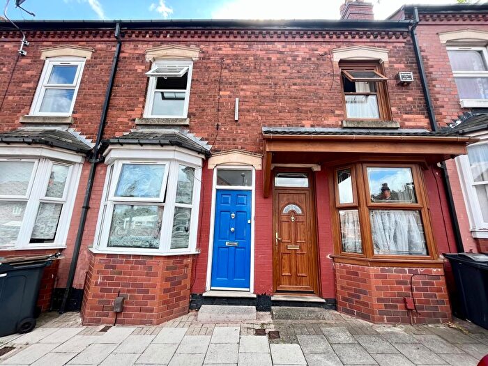 3 Bedroom Terraced House To Rent In Reginald Road, Birmingham, B8