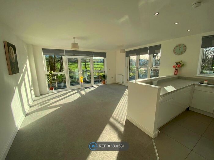 2 Bedroom Flat To Rent In Guidem Park, Lancaster, LA1