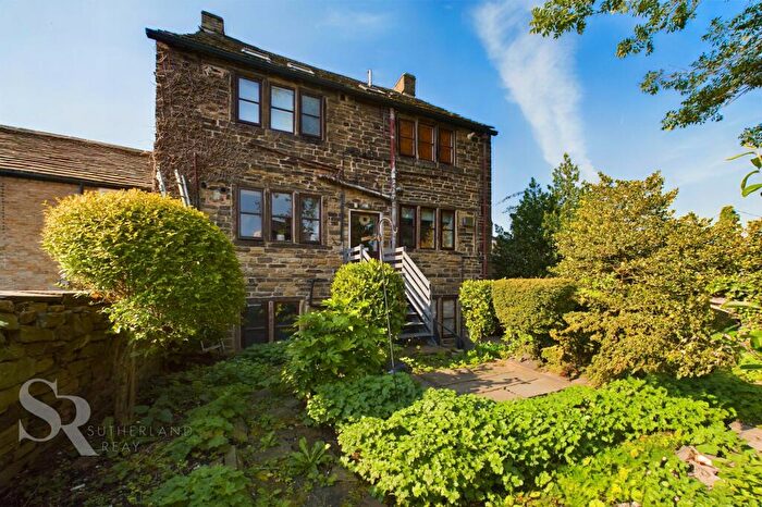 1 Bedroom Flat For Sale In Kinder Road, Hayfield, SK22