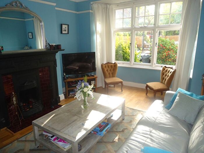 3 Bedroom Terraced House To Rent In Tregaron Avenue, Crouch End, N8