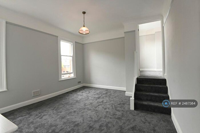 1 Bedroom Flat To Rent In Compton Road, London, N21