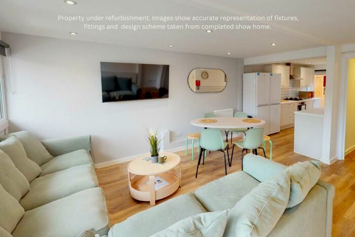 6 Bedroom House To Rent In Rosebarn Park, EX4