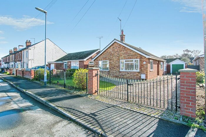 2 Bedroom Detached Bungalow For Sale In Chestnut Terrace, Sutton Bridge, Spalding, PE12