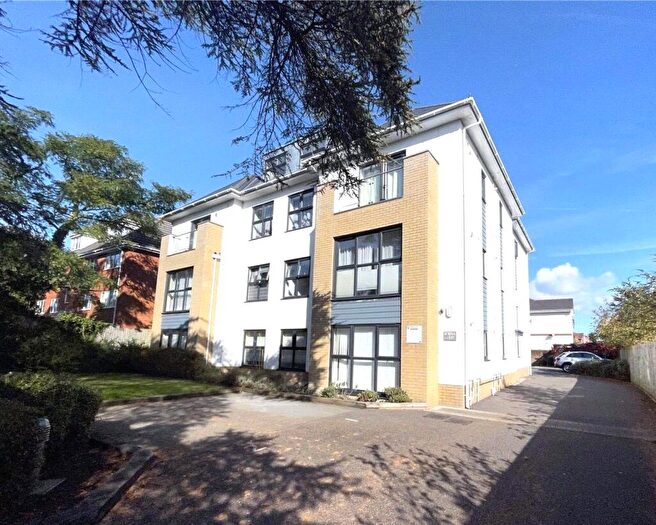 1 Bedroom Apartment For Sale In Wellington Road, Bournemouth, Dorset, BH8