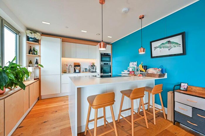 2 Bedroom Flat To Rent In Odessa Street, Canada Water, London, SE16