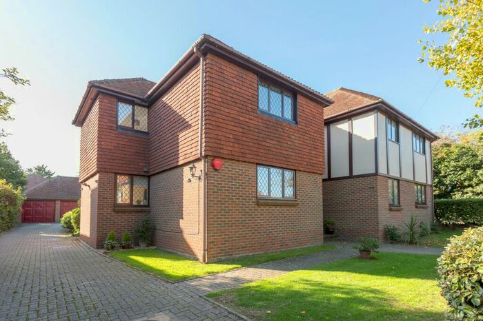 2 Bedroom Flat To Rent In Epple Bay Avenue, Bridger Court, CT7