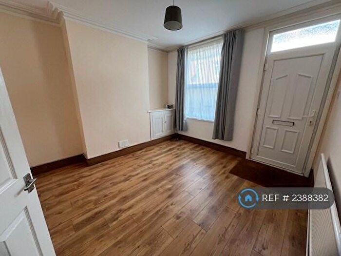 2 Bedroom Terraced House To Rent In Granville Street, Loughborough, LE11